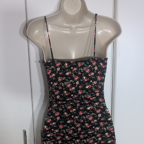 Windsor Black and Pink Floral Mini Dress - Picture 4 of 7